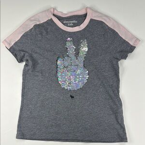 Abercrombie Kids Girls' Short Sleeve‎ Gray Pink Tee  Peace Sign Sequins Size 5/6